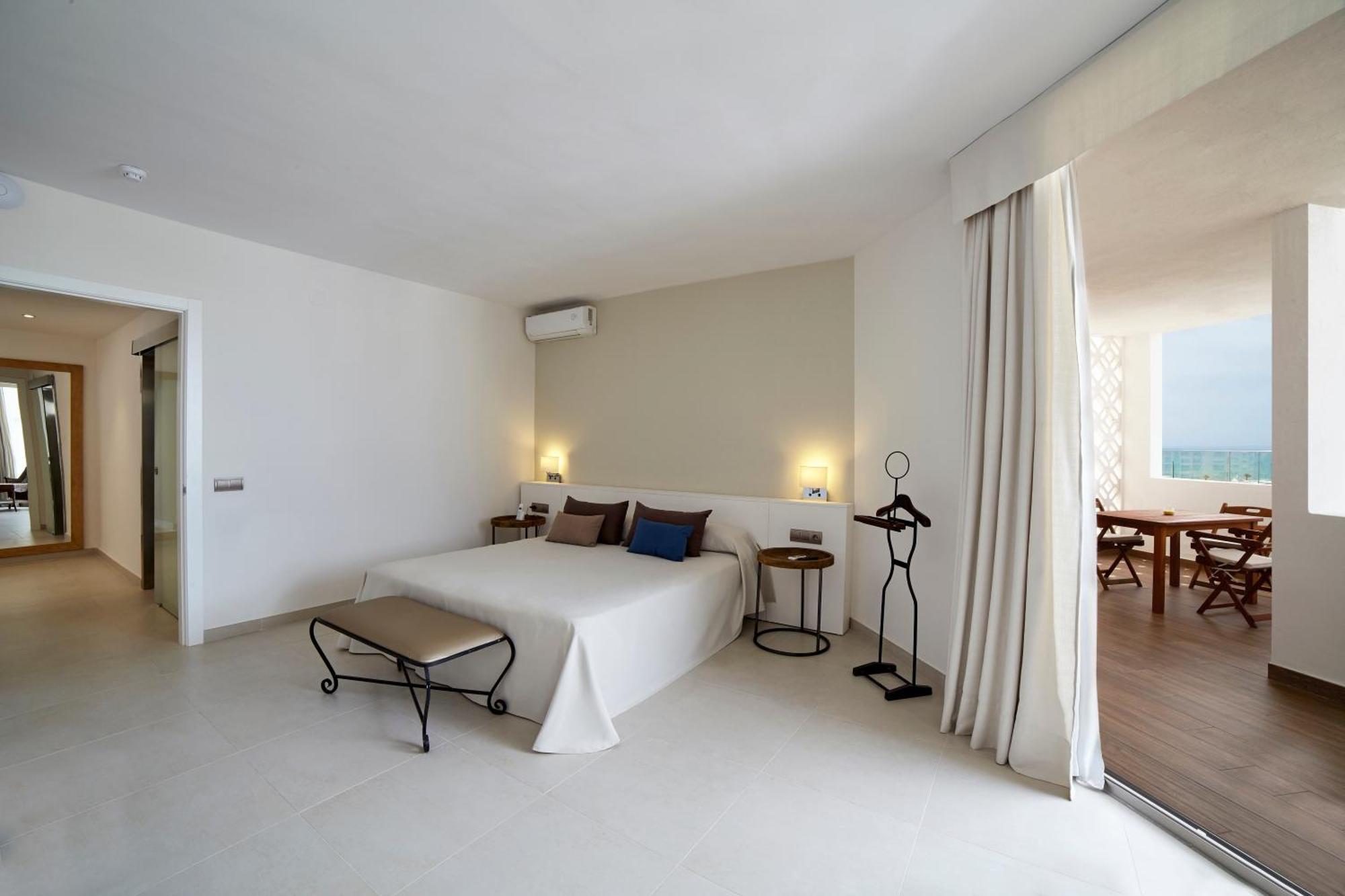 Hotel Tres Torres Santa Eularia des Riu Pokój zdjęcie